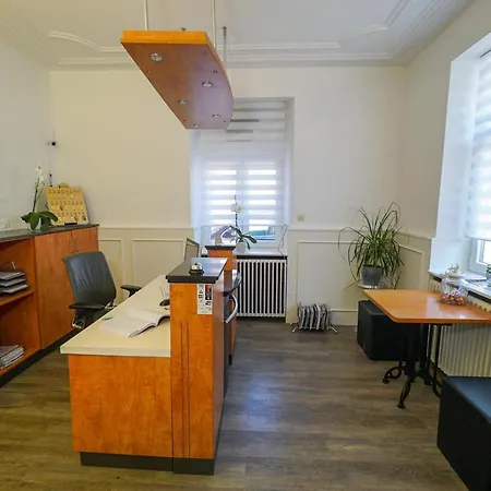 & Restaurant Tanne 2*