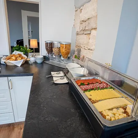 & Restaurant Tanne 피스친겐