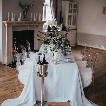 호텔 & Restaurant Tanne 피스친겐