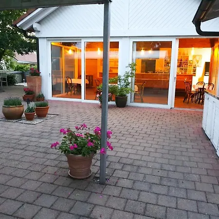 호텔 & Restaurant Tanne 피스친겐