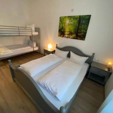 & Restaurant Tanne 2* 피스친겐