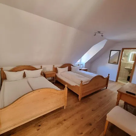 & Restaurant Tanne 2*