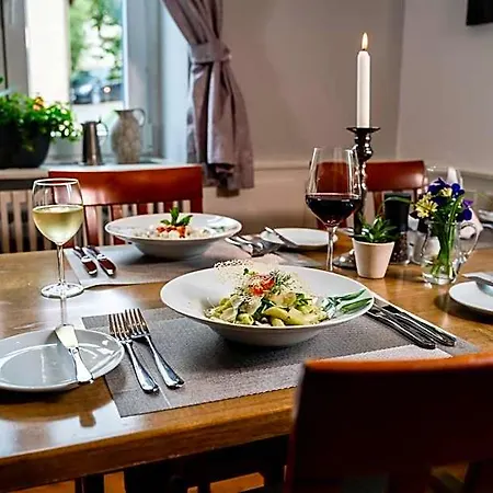 & Restaurant Tanne